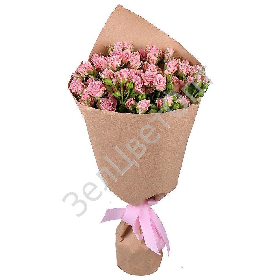 Букет из 7 кустовых розовых роз